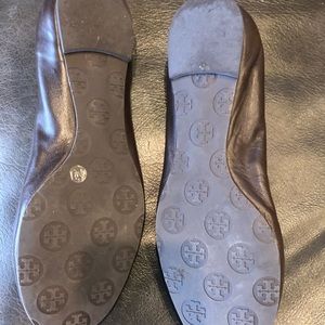 Tory Burch Flats Brown with gold logo